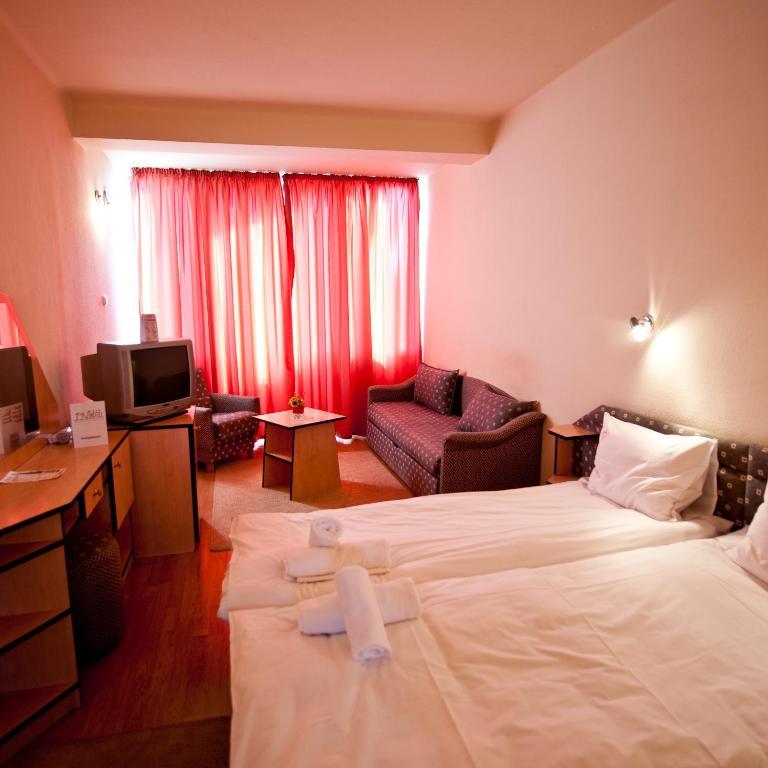 Hajdúszoboszló In Hotel الغرفة الصورة